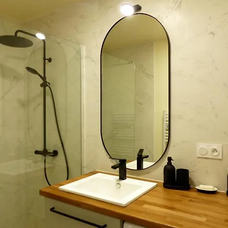 Renove A Avec Piscine Et Terrasse Privative - Fr-1-489-394 펜션