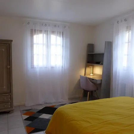 펜션 Renove A Avec Piscine Et Terrasse Privative - Fr-1-489-394 Charroux-dʼAllier