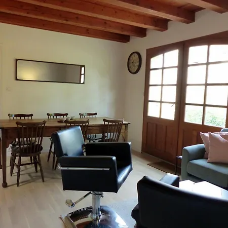 Renove A Avec Piscine Et Terrasse Privative - Fr-1-489-394 Lantställe Charroux-dʼAllier