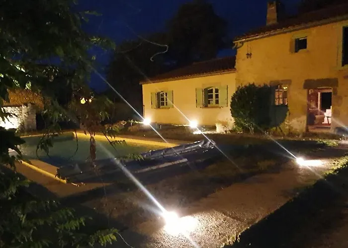 Prázdninový dům Renove A Avec Piscine Et Terrasse Privative - Fr-1-489-394