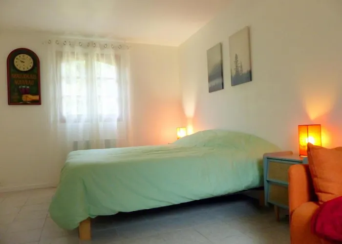 Prázdninový dům Renove A Avec Piscine Et Terrasse Privative - Fr-1-489-394