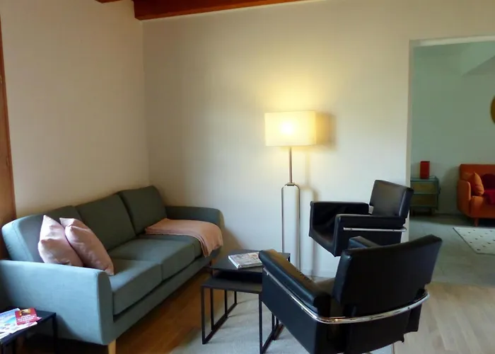 Prázdninový dům Renove A Avec Piscine Et Terrasse Privative - Fr-1-489-394 Charroux-dʼAllier